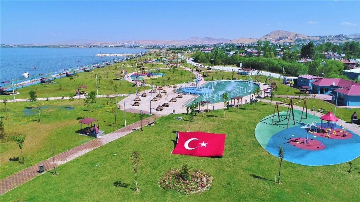 Tuşba Belediyesi y&uuml;kselişine hız kesmeden devam ediyor