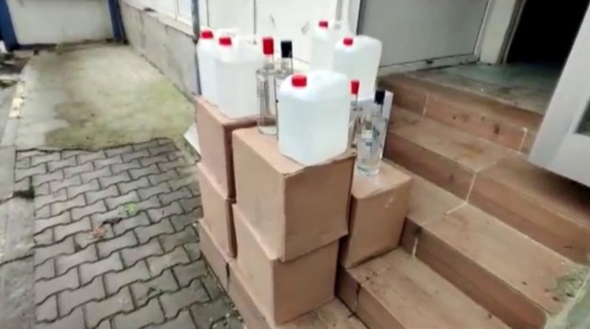 İstanbul&rsquo;da yılbaşı &ouml;ncesi &lsquo;sahte i&ccedil;ki&rsquo; operasyonu