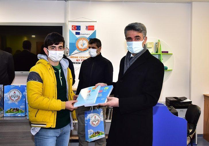 Malatya’da tablet dağıtımına başlandı G3