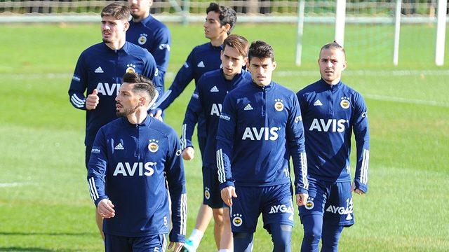 Fenerbahçe'de Diego Perotti tedavisi için İtalya'ya gitti