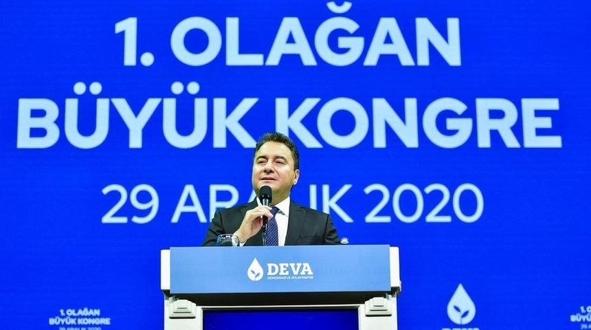 DEVA Partisi 1. Olağan Kongresi'ni gerçekleştirdi: Ali Babacan yeniden genel başkan olarak seçildi