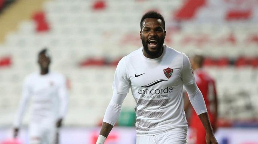 Hataysporlu Aaron Boupendza'dan 45 dakikada 4 gol!