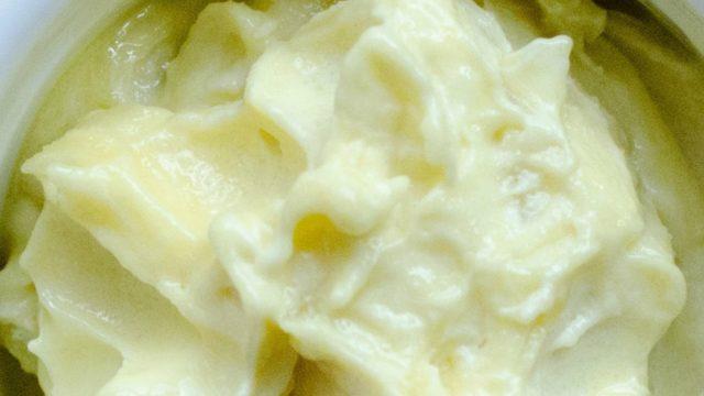 Kaşıntıyı bıçak gibi kesiyor! Ev yapımı egzama kremi tarifi