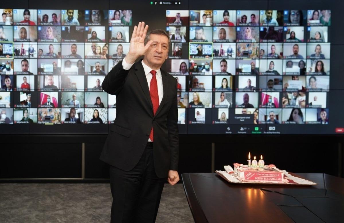 Ziya &Ouml;ğretmen ile Eğitim Buluşmaları&rsquo;nın 100.&rsquo;s&uuml; Kayseri&rsquo;de yapıldı