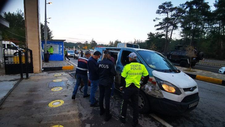 Yılbaşı öncesi Marmaris’e ve Datça’ya giriş yapan tüm araçlar denetleniyor G1