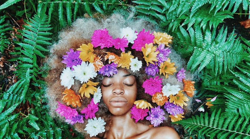 “Kadınları anlamak zor” klişesinden hareket eden erkeklerle kadınları anlama sanatının inceliklerini paylaşıyoruz! 