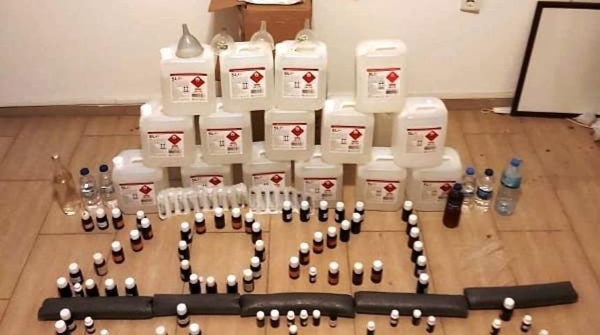 Datça’da polisler kaçak içkiye geçit vermiyor