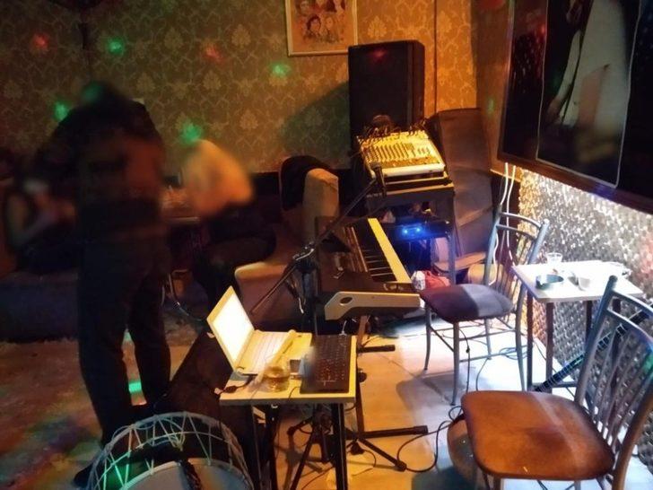 Sokağa çıkma yasağında faaliyette olan 3 eğlence mekanı mühürlendi G2
