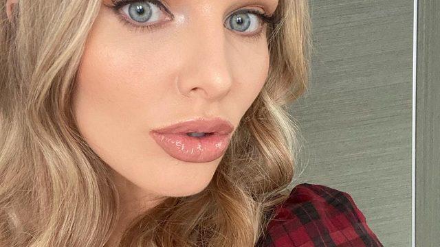 Helen Flanagan'dan iç çamaşırlı hamilelik pozları 