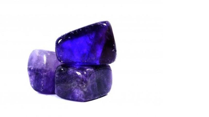 Safir taşı nedir? Faydaları nelerdir?