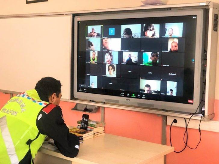 Çanakkale jandarma ekiplerinden online trafik güvenliği eğitimi G2