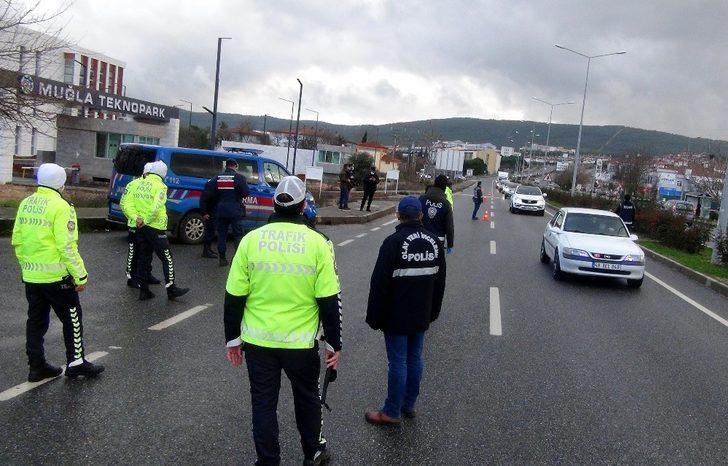 Muğla’da polis ve jandarma yılbaşı öncesi teyakkuzda G4