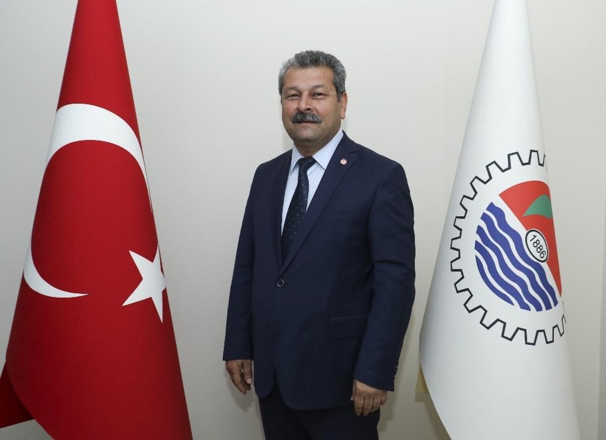 Sekt&ouml;r kalifiye personel bulamamaktan şikayet&ccedil;i