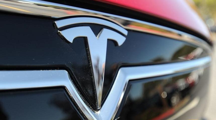 Teslanerler: Tesla hisselerinde yaşanan baş d&ouml;nd&uuml;r&uuml;c&uuml; y&uuml;kselişle ortaya &ccedil;ıkan yeni dolar milyonerleri