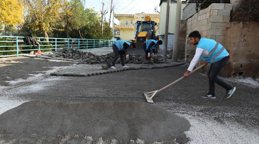 Haliliye Belediyesinden 7 ayrı noktada yol &ccedil;alışması