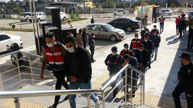 Mersin’de yasa dışı bahis operasyonu; 7 gözaltı