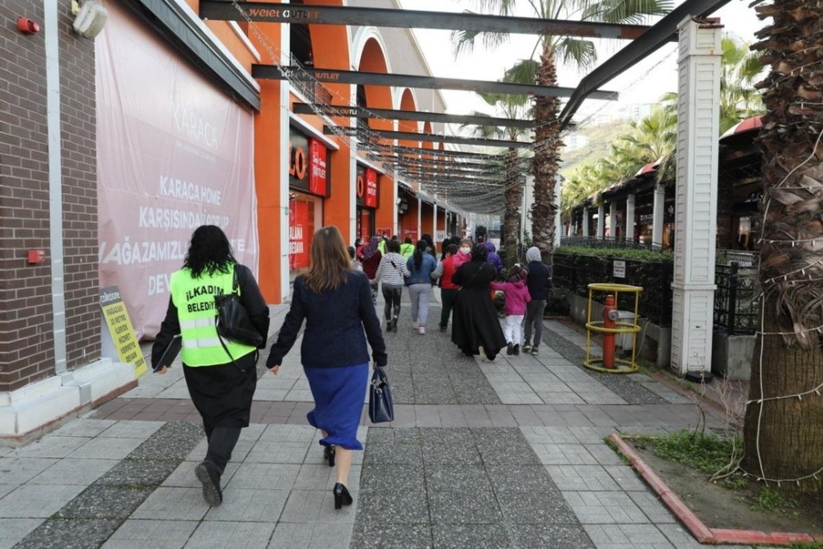 Hayırsever &ccedil;iftten ihtiya&ccedil; sahiplerine yardım