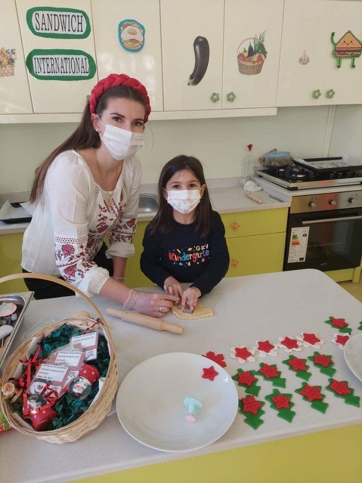 Minik GKV’liler dilek kartı hazırlayıp kurabiye yaptı G2