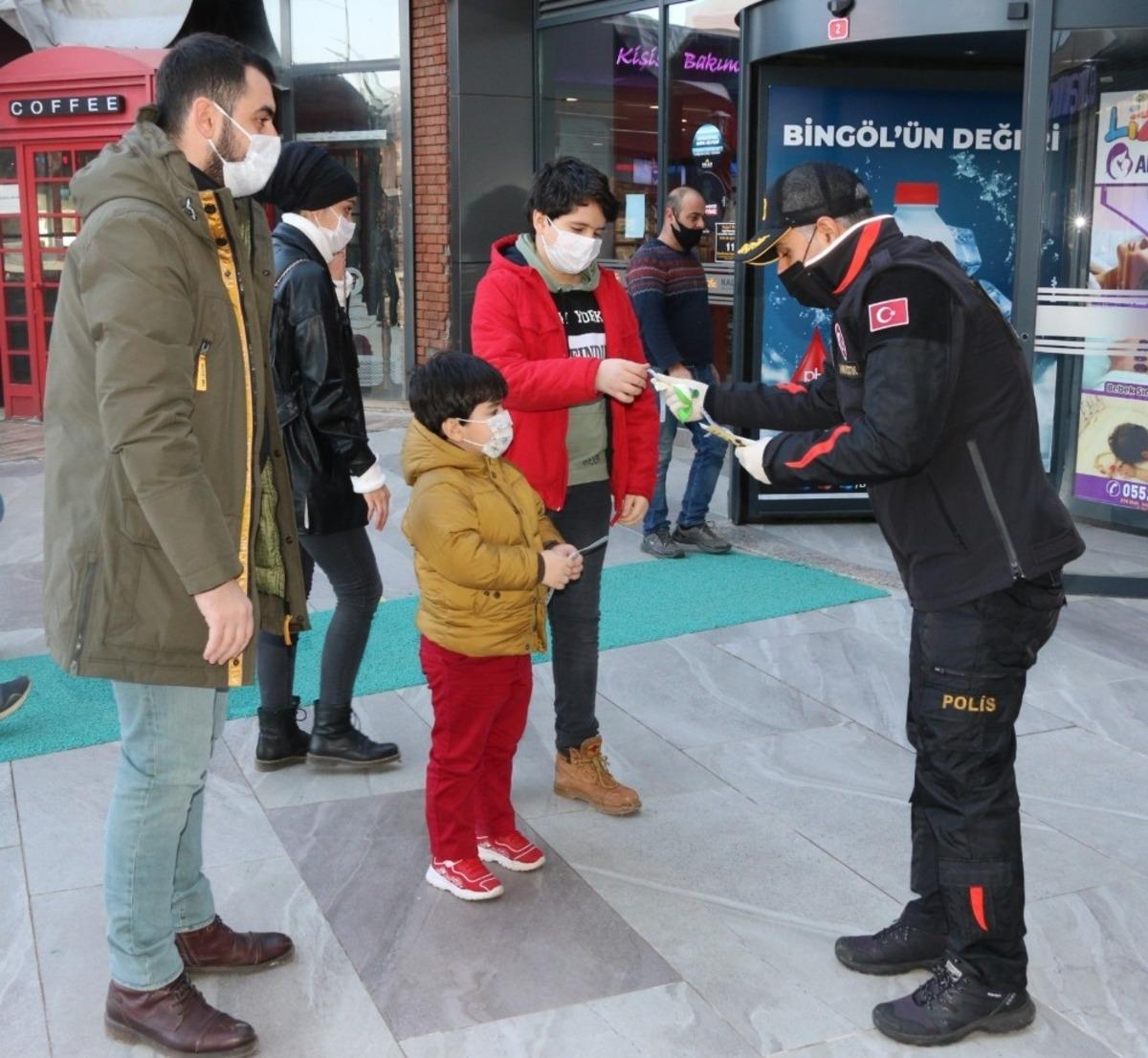 Bing&ouml;l&rsquo;de &ldquo;En İyi Narkotik Polisi Anne&rdquo; projesi