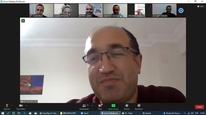 &Ouml;ğretmen olan başkandan meslektaşlarına online s&uuml;rpriz