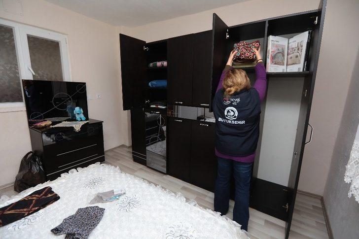 Evi kül olan ailenin yardımına ilk onlar koştu G5