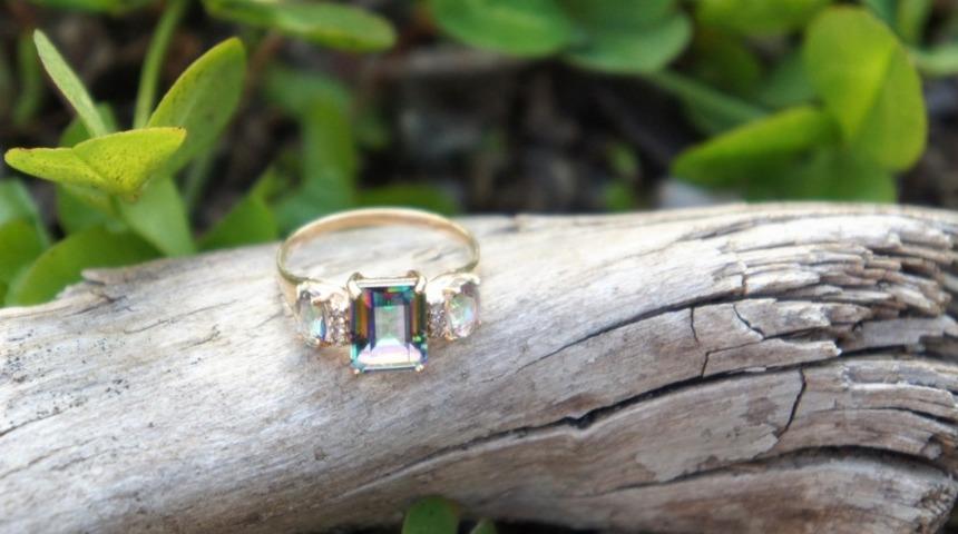 Zultanit (sultan) taşı nedir? Değeri, &ouml;zellikleri ve faydaları nelerdir?