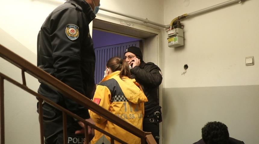 Uyuya kalan genç kadın, ekipleri alarma geçirdi