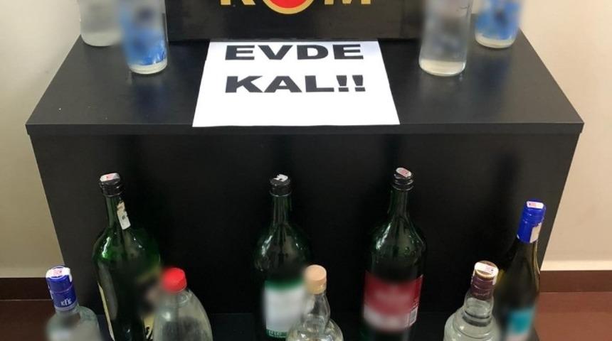 Kuşadası&rsquo;nda sahte i&ccedil;ki operasyonu, 3 ş&uuml;pheli g&ouml;zaltına alındı