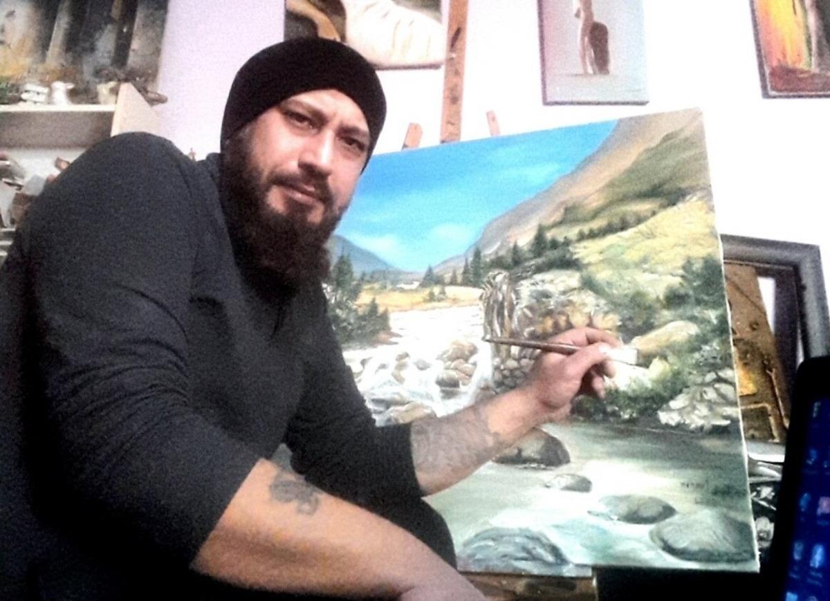 Ressamın ilk kitabı &ccedil;ıktı