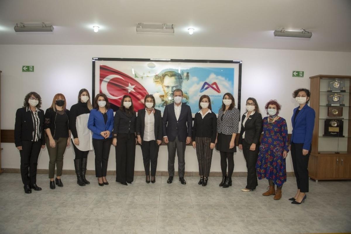 Se&ccedil;er: &ldquo;Yasaların kadına şiddeti &ouml;nleyecek cezai m&uuml;eyyideler i&ccedil;ermesi gerekiyor&rdquo;