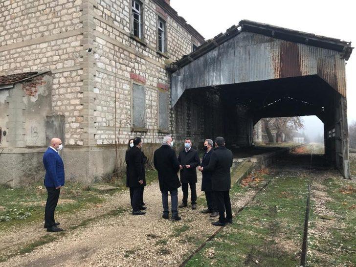 Vali Seymenoğlu’ndan tarihi Eğirdir Garı’nda inceleme G3