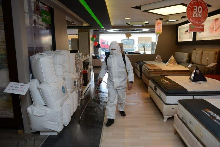 Çorum’da dezenfeksiyon timleri gece gündüz çalışıyor G2