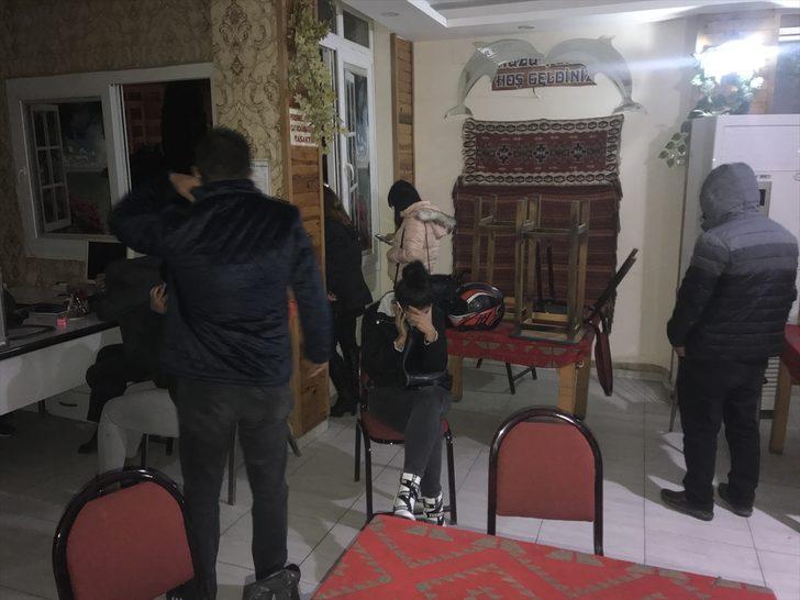 Adana'da kafeteryalarda kumar oynayan 70 kişiye para cezası G5