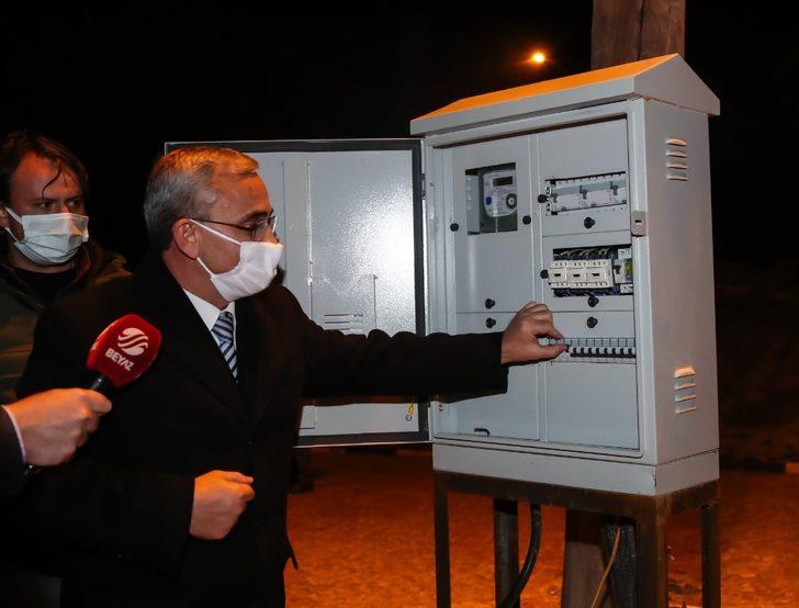 Kütahya Kalesi’nin aydınlatma projesinin ikinci etabı da hayata geçirildi G3