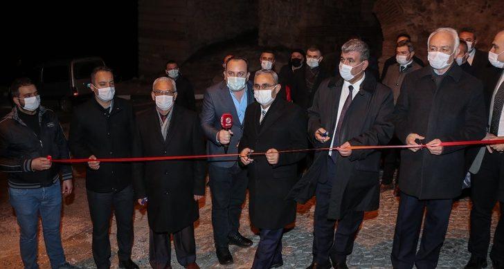 Kütahya Kalesi’nin aydınlatma projesinin ikinci etabı da hayata geçirildi G4