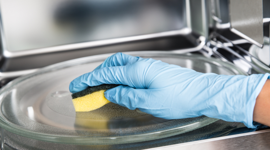 90 bin kişi izledi! Fırın temizliğinin kolay yolunu bakın nasıl buldu