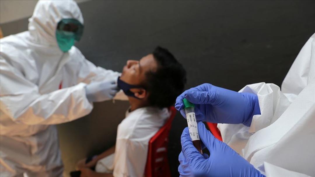 Grip mi, yeni bir salgın mı? Bu şikayetlerle acillere koşuyorlar: "Orta yaşlı ve genç kişiler daha yoğunlukta..." 1