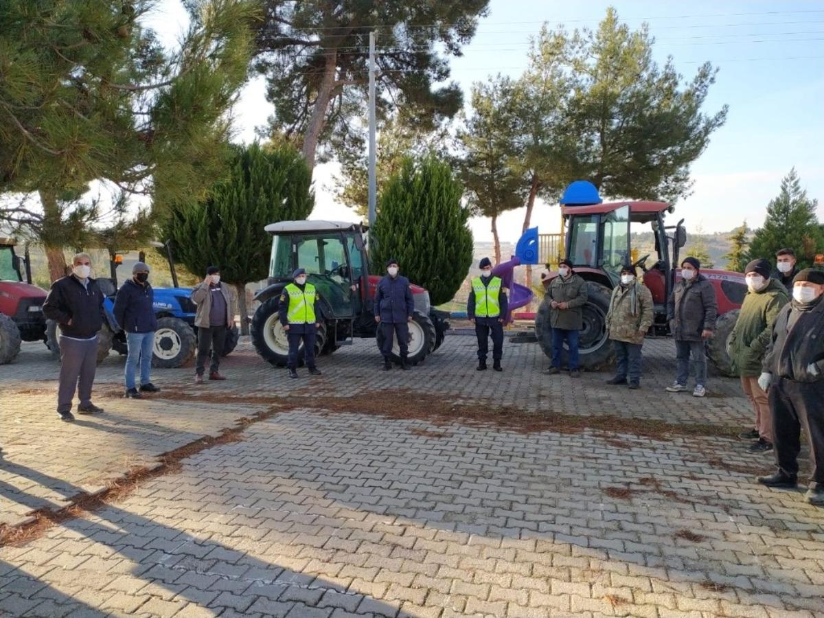 Muhtarın girişimleriyle gezici ara&ccedil; muayenesi vatandaşların ayağına geldi