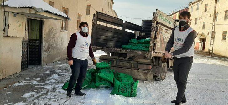 İHO EBRAR Van’da kömür yardımında bulundu G3