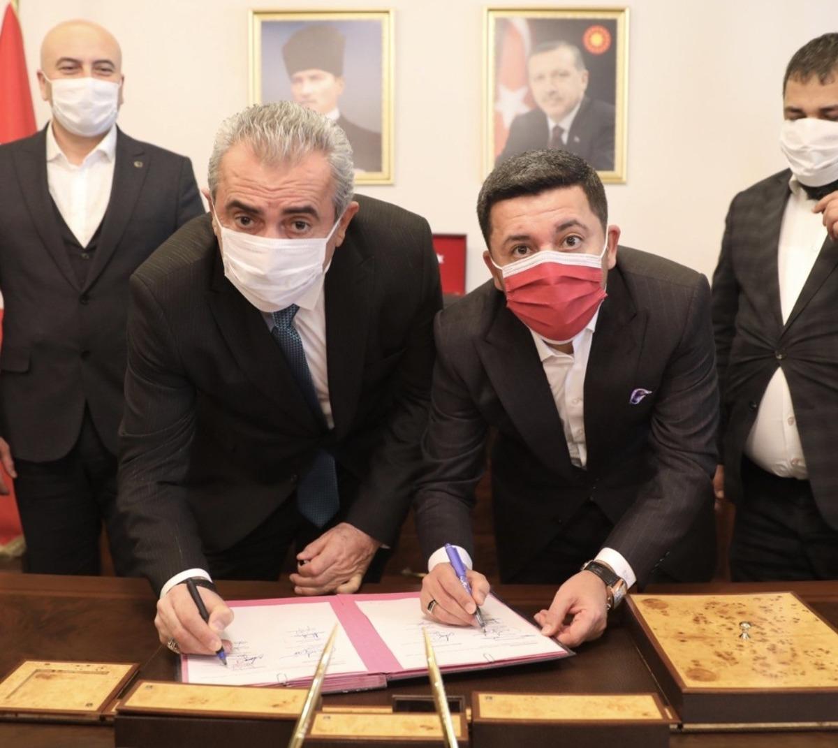 Nevşehir Belediyesinde toplu iş s&ouml;zleşmesi i&ccedil;in imzalar atıldı