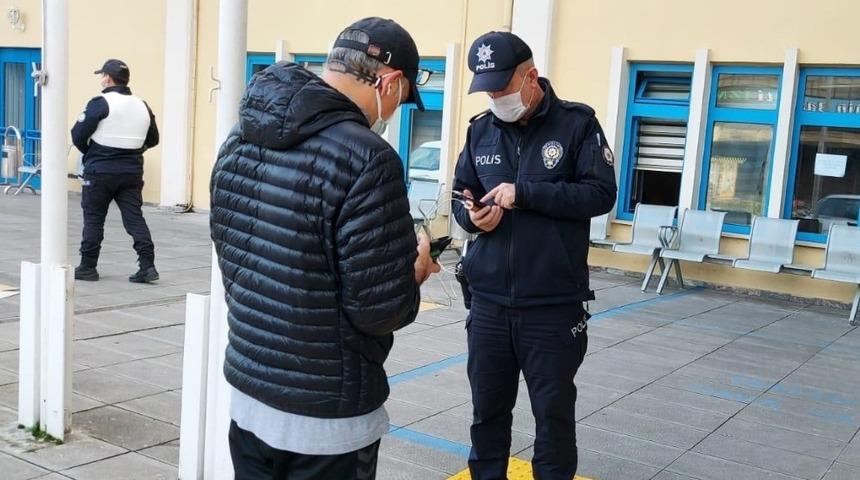 Kocaeli’nde kurallara uymayan 303 şahsa ceza uygulandı