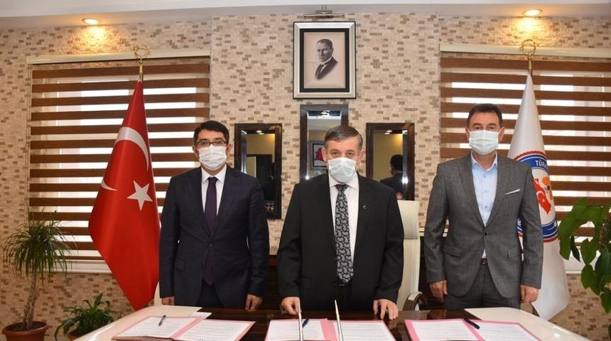 Şehzadeler&rsquo;de imzalar Ali Rıza &Ccedil;evik i&ccedil;in atıldı