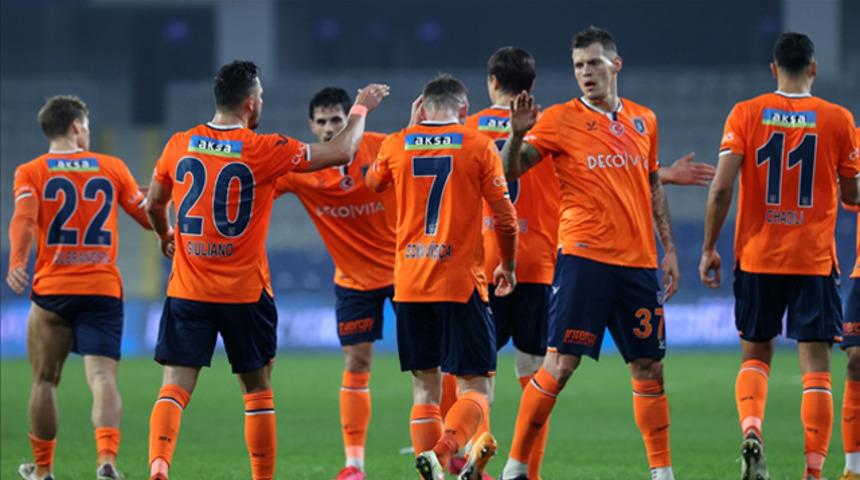 Başakşehir ilk şampiyonluğunu yaşadı