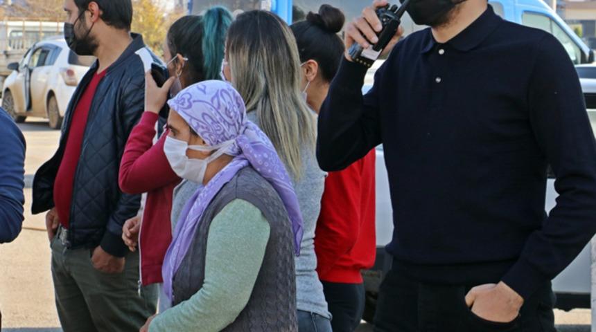 Tuhaf olay! Para dolu cüzdanı bıraktı, iğneleri alıp kaçtı