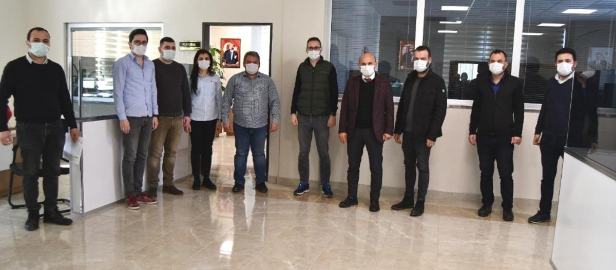 Başkan Oral, &ccedil;alışanlarının yeni yılını kutladı