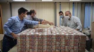 Milli Piyango tarihinin en büyük ikramiyesi böyle sergilendi