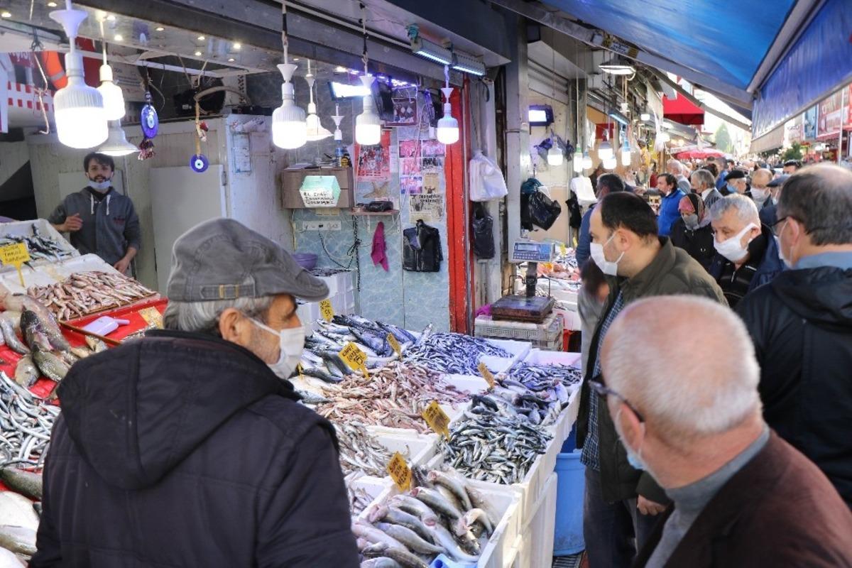 4 g&uuml;nl&uuml;k yasak &ouml;ncesi balık&ccedil;ılara yoğun ilgi
