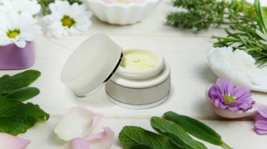 Shea yağı nedir? Shea yağı kullanımının cilde ve saçlara faydaları nelerdir?