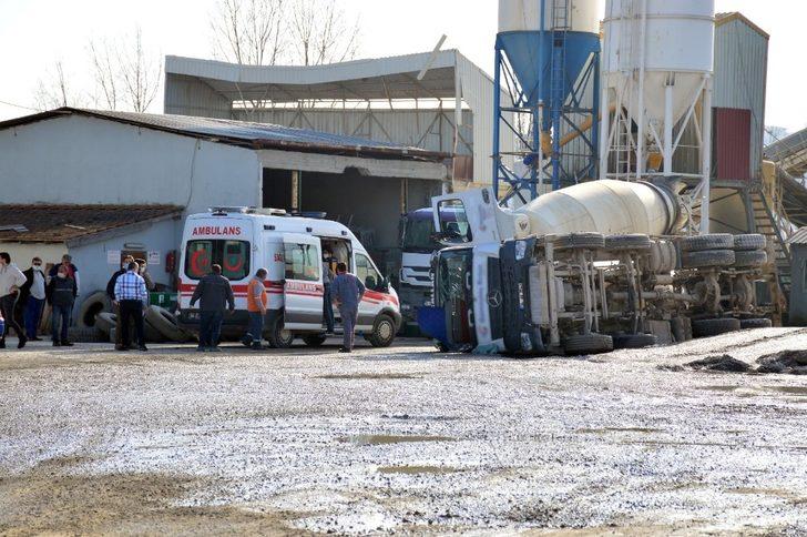 Kantara çıkartılan beton mikseri devrildi: 1 yaralı G2