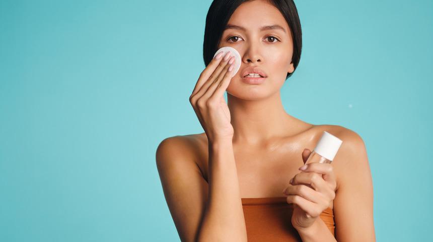 Makyaj temizleyici: Misel su nedir? Misel su nasıl kullanılır?